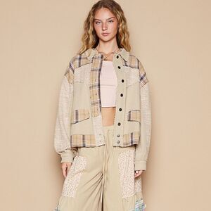POL Women's Button Down Long Sleeve Sand Shacket NWT